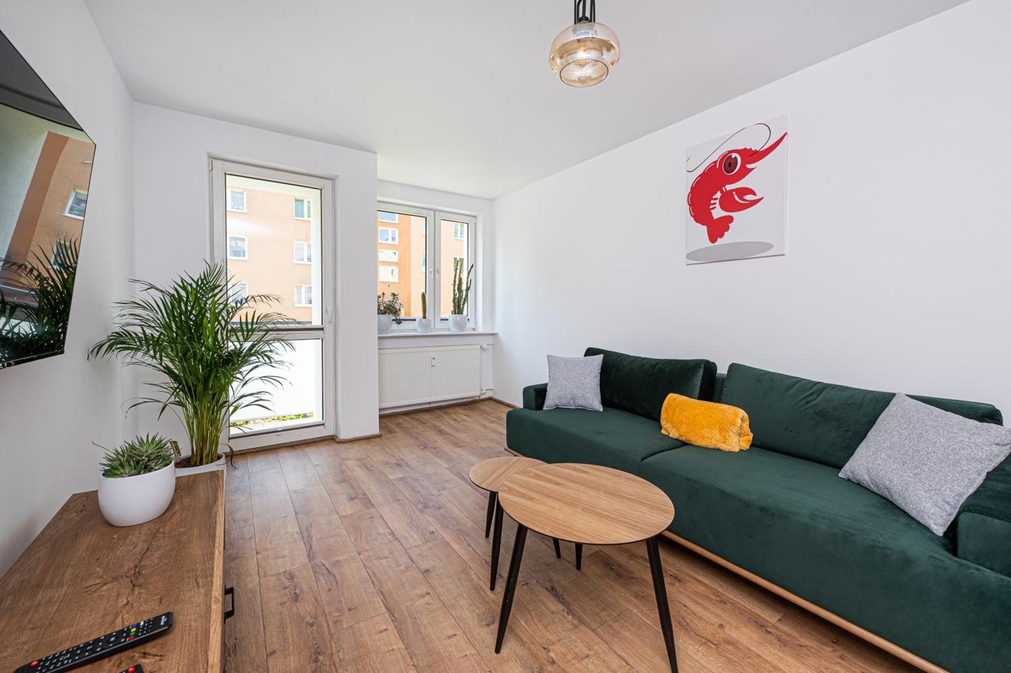 Apartment Prawn Puck